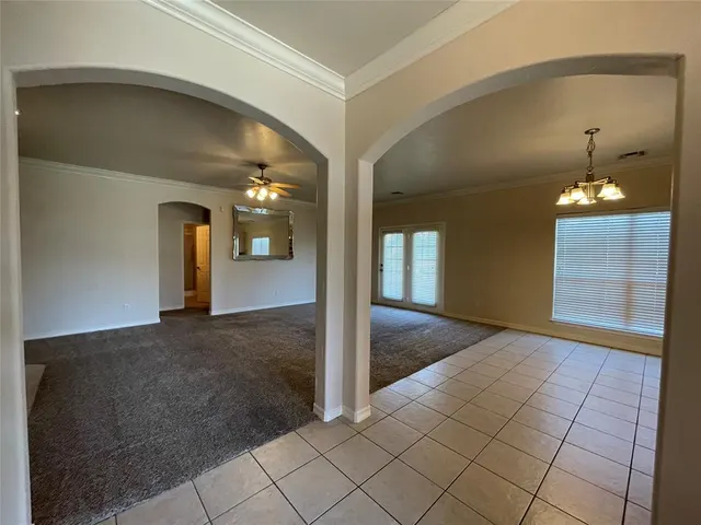 Photo 5 — 9621 Montclaire Drive, Midwest City, OK 73130