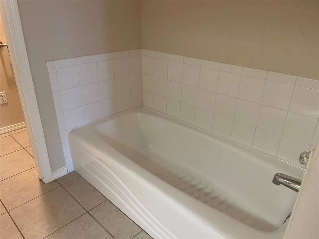 Photo 25 — 9621 Montclaire Drive, Midwest City, OK 73130