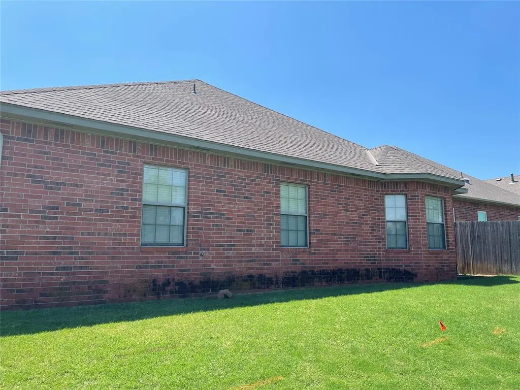 Photo 49 — 9621 Montclaire Drive, Midwest City, OK 73130