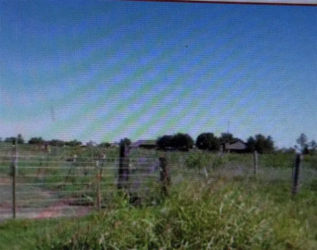 Photo 2 — 3 SE Sunnyside Drive, Lawton, OK 73501