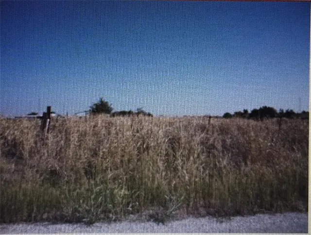 Photo 3 — 4 SE Sunnyside Drive, Lawton, OK 73501