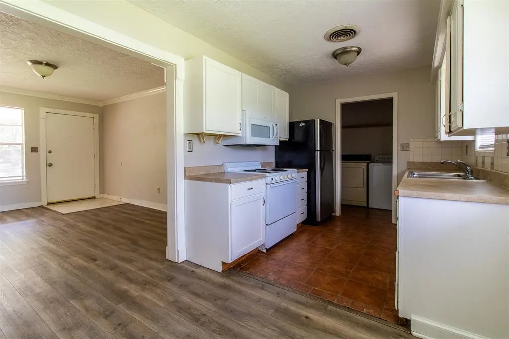 Photo 10 — 505 Clearview Drive, Norman, OK 73072