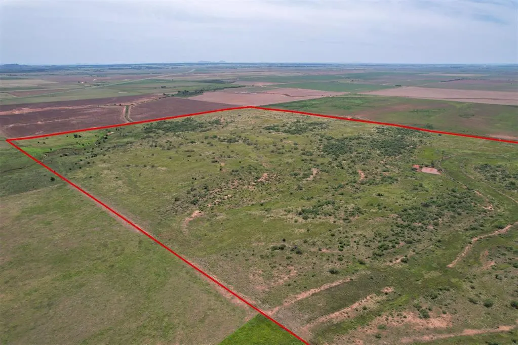 Photo 28 — 1550 E County Road, Mangum, OK 73554