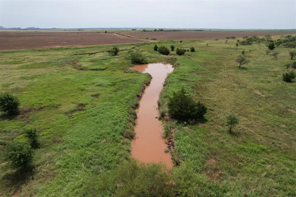 Photo 34 — 1550 E County Road, Mangum, OK 73554
