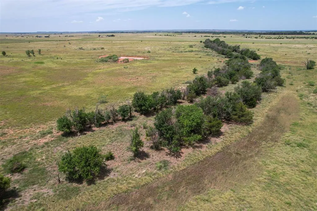 Photo 41 — 1550 E County Road, Mangum, OK 73554