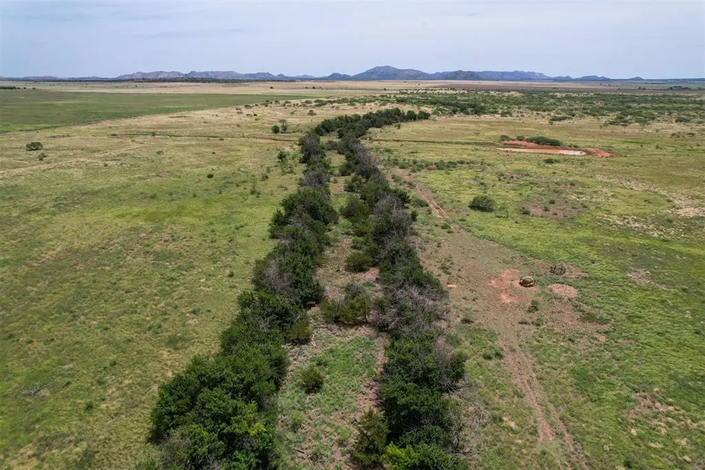 Photo 44 — 1550 E County Road, Mangum, OK 73554