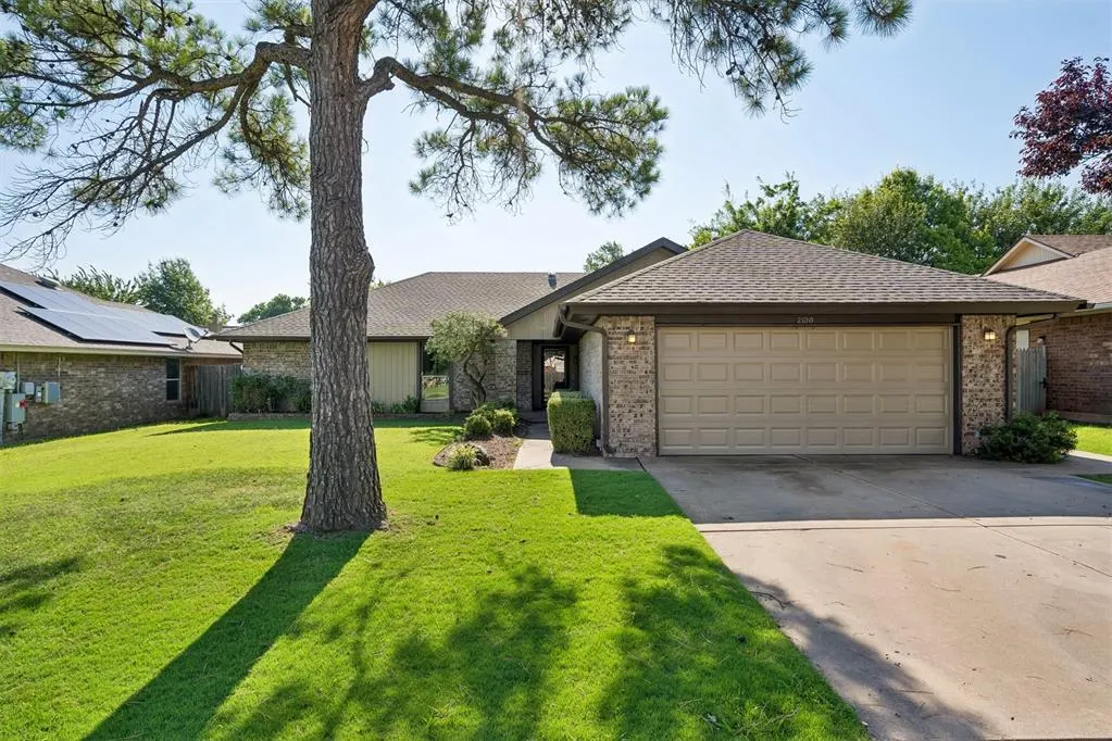 Front exterior — 2100 E Sandy Creek Trail, Edmond, OK 73013