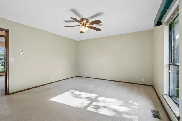 Photo 8 — 2100 E Sandy Creek Trail, Edmond, OK 73013
