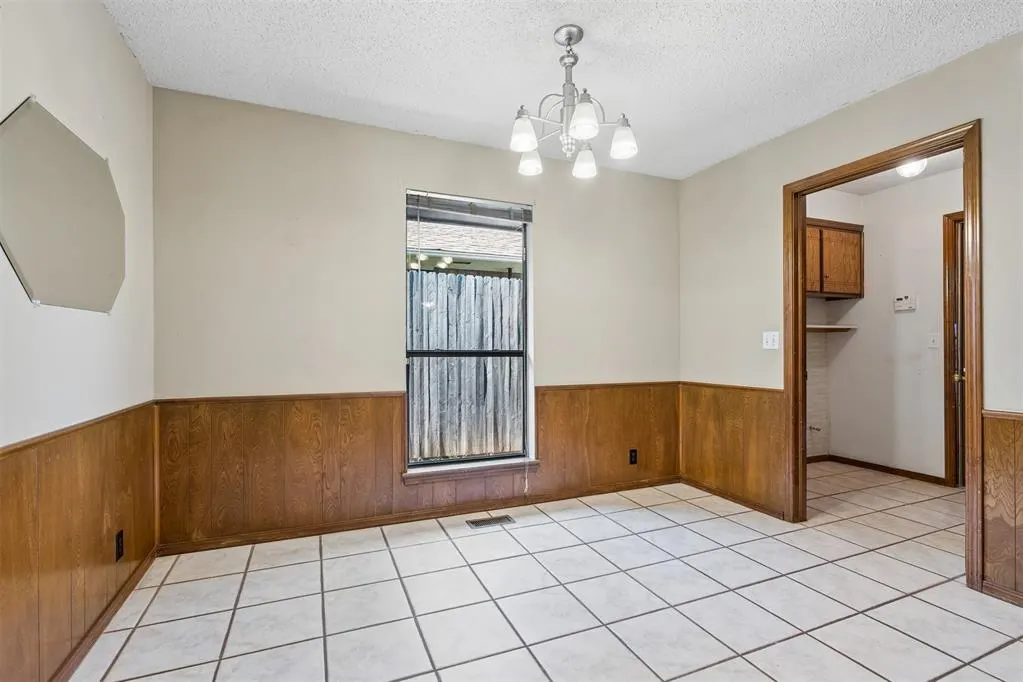 Photo 17 — 2100 E Sandy Creek Trail, Edmond, OK 73013