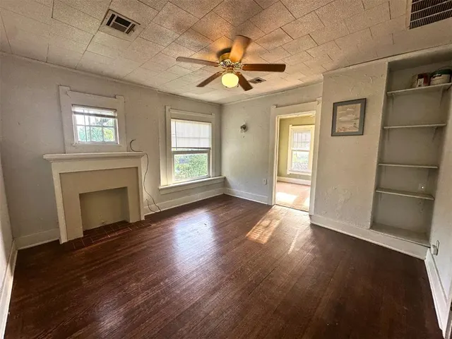 Photo 7 — 2224 NW 16th Street, Oklahoma City, OK 73107