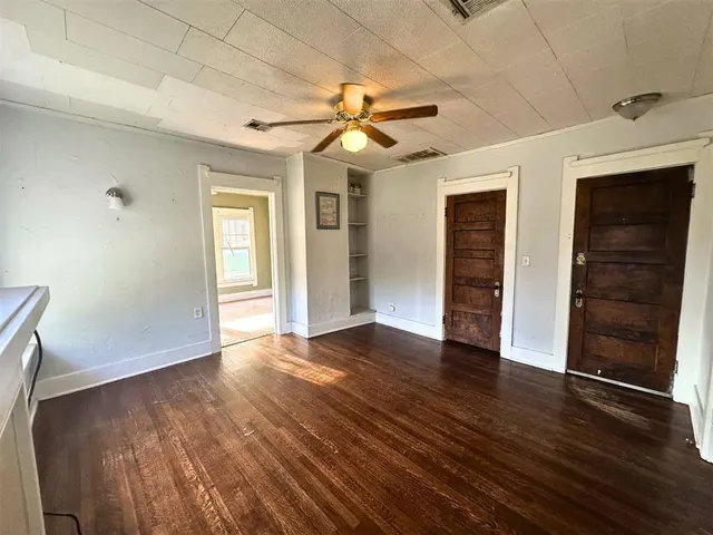 Photo 8 — 2224 NW 16th Street, Oklahoma City, OK 73107