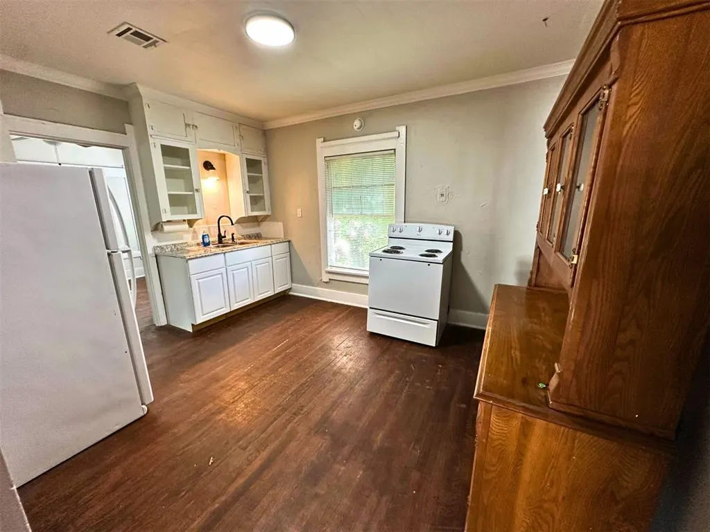 Photo 19 — 2224 NW 16th Street, Oklahoma City, OK 73107