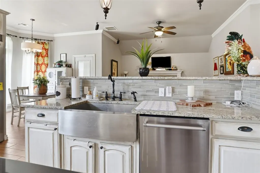 Photo 11 — 11813 Dalton Drive, Oklahoma City, OK 73162