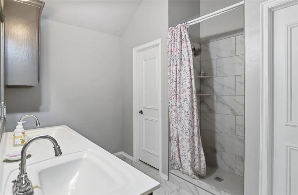 Photo 20 — 11813 Dalton Drive, Oklahoma City, OK 73162