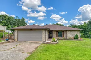 Sold home at 1900 Love Lane