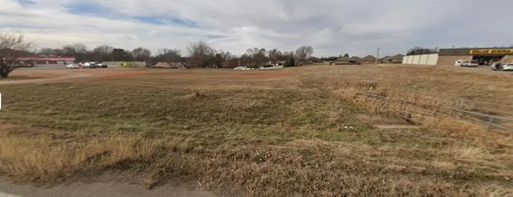 Front exterior — 1711 N Green Avenue, Purcell, OK 73080