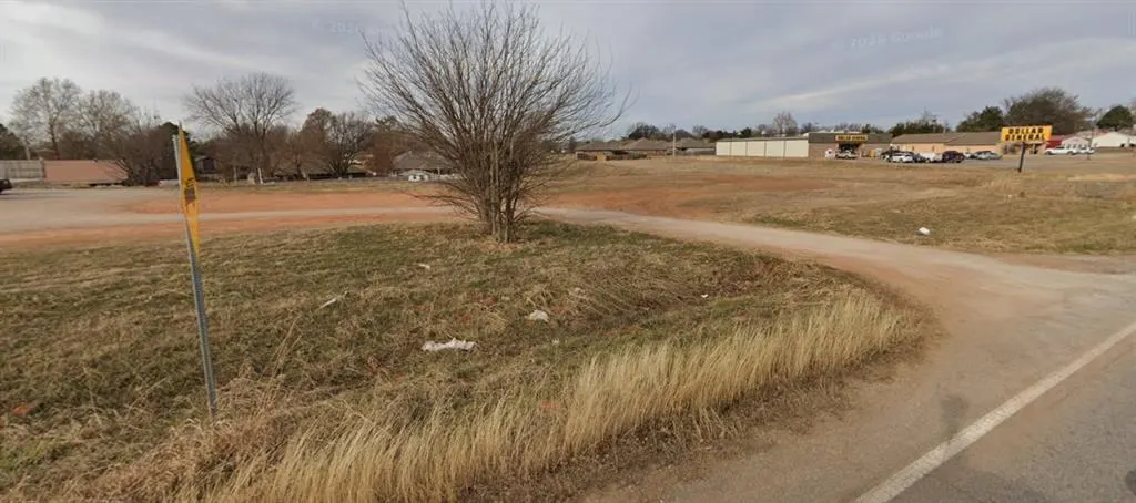 Photo 2 — 1711 N Green Avenue, Purcell, OK 73080