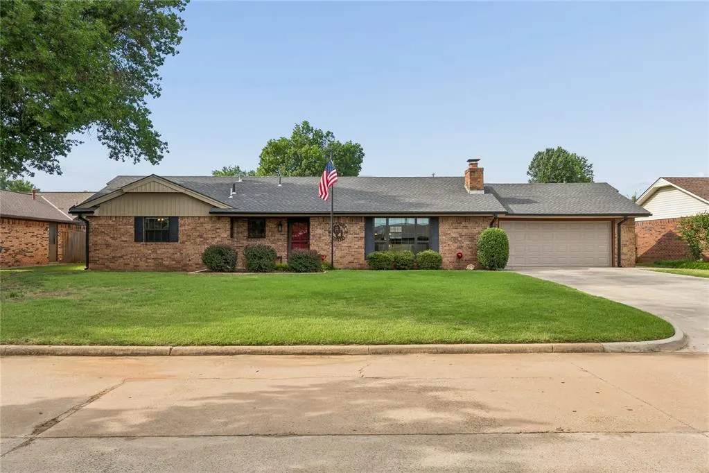 Photo 2 — 804 Tottingham Road, Anadarko, OK 73005