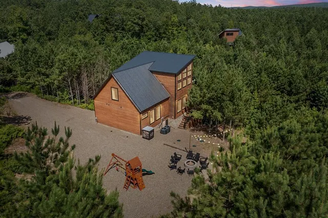 Photo 2 — 62 Hickory Canyon Trail, Broken Bow, OK 74728