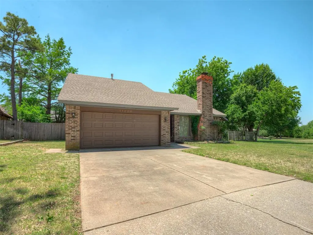 Photo 3 — 11220 NW 112th Street, Yukon, OK 73099