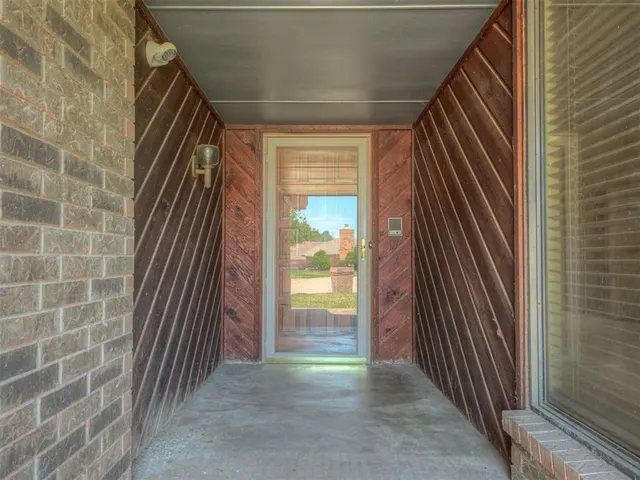 Photo 8 — 11220 NW 112th Street, Yukon, OK 73099