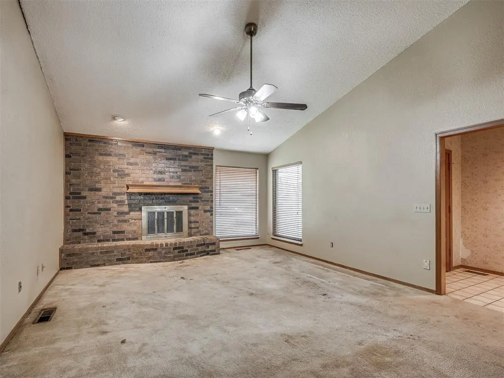 Photo 13 — 11220 NW 112th Street, Yukon, OK 73099