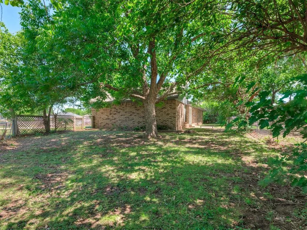Photo 43 — 11220 NW 112th Street, Yukon, OK 73099