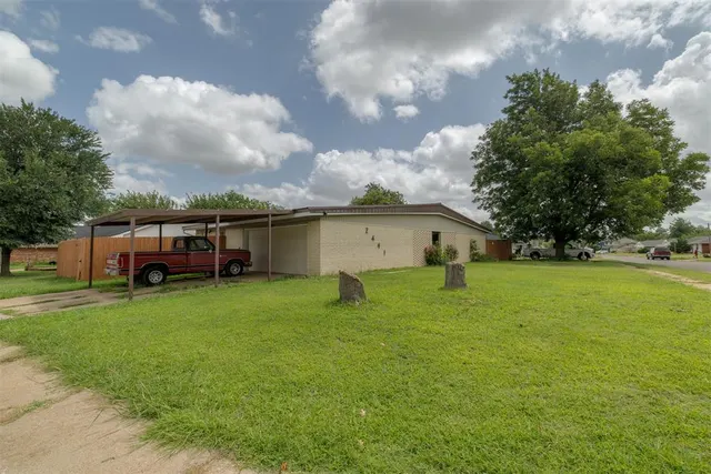 Photo 2 — 2441 SW 77th Street, Oklahoma City, OK 73159
