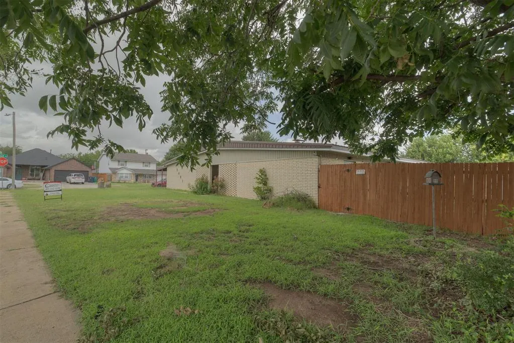 Photo 3 — 2441 SW 77th Street, Oklahoma City, OK 73159