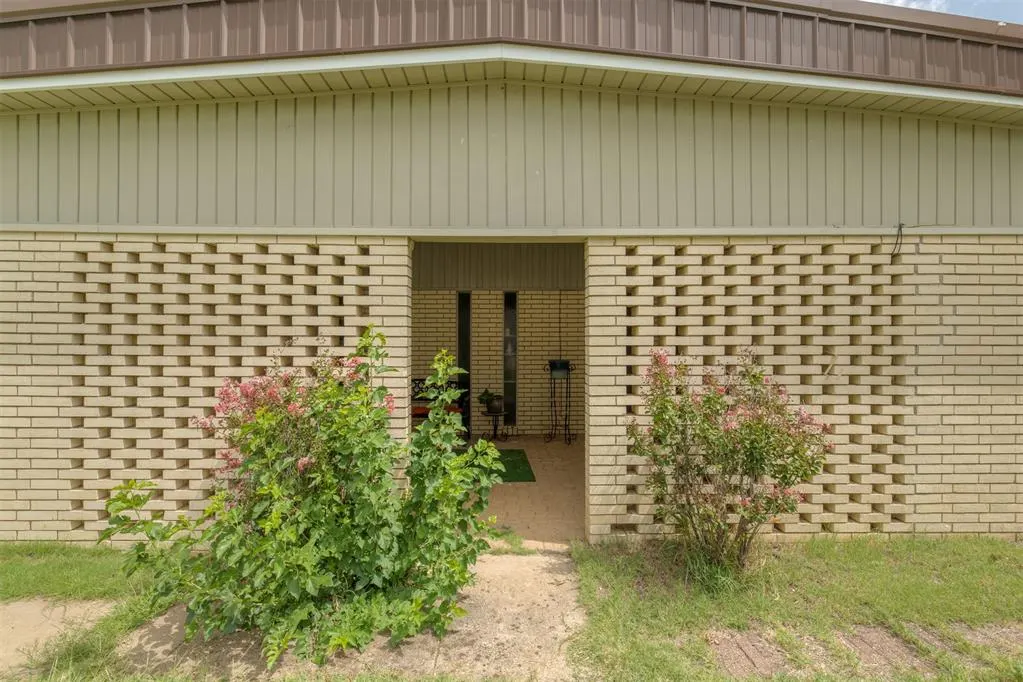 Photo 5 — 2441 SW 77th Street, Oklahoma City, OK 73159