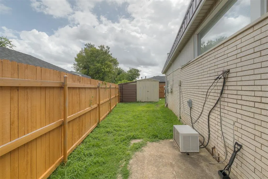 Photo 10 — 2441 SW 77th Street, Oklahoma City, OK 73159