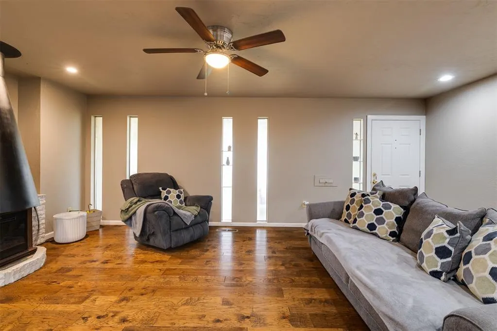 Photo 14 — 2441 SW 77th Street, Oklahoma City, OK 73159
