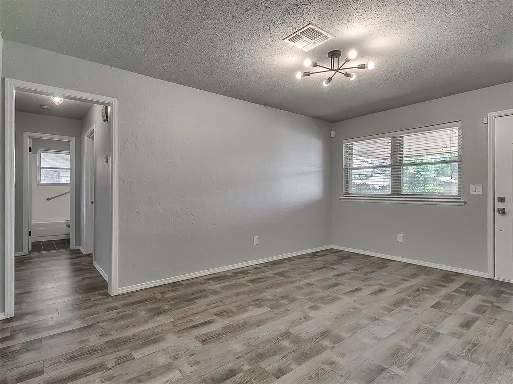 Photo 8 — 4713 Lunow Drive, Oklahoma City, OK 73135