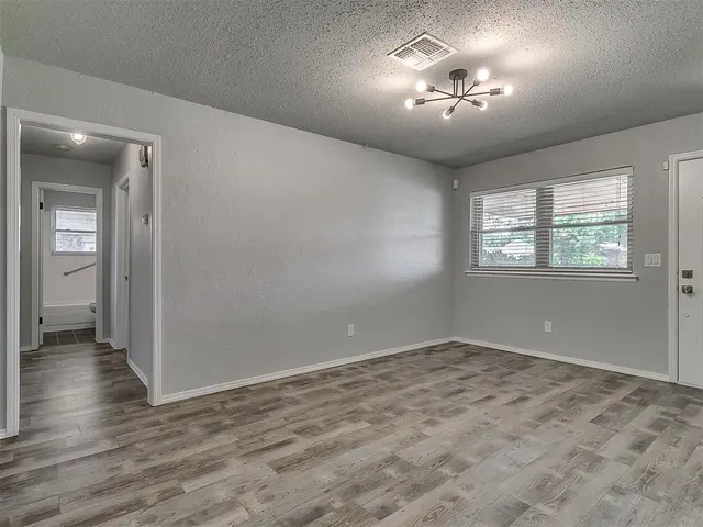 Photo 8 — 4713 Lunow Drive, Oklahoma City, OK 73135