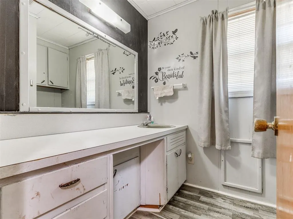 Photo 8 — 515 W Oklahoma Street, McLoud, OK 74851