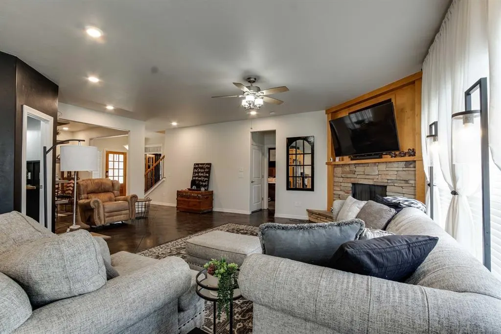 Photo 3 — 2801 NW 171st Street, Edmond, OK 73012