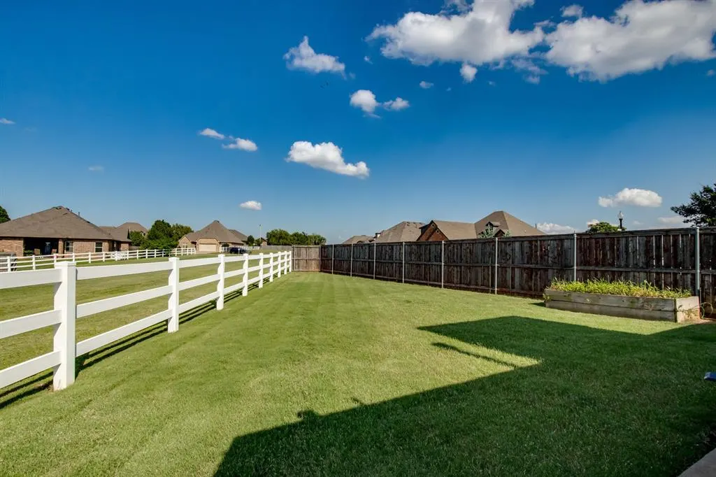 Photo 17 — 2801 NW 171st Street, Edmond, OK 73012