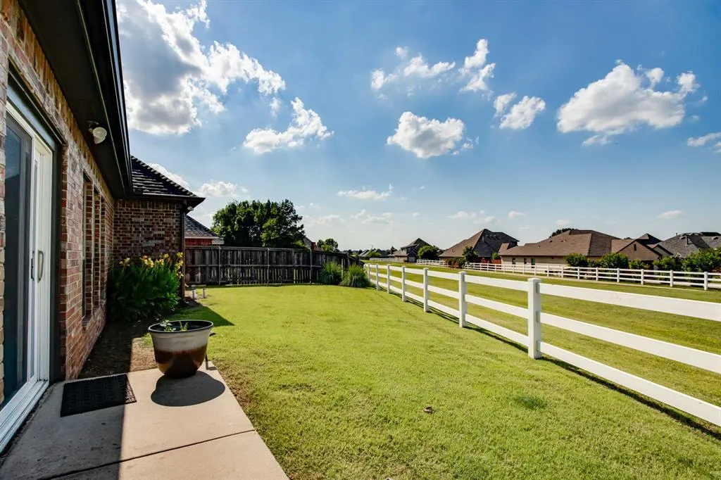 Photo 18 — 2801 NW 171st Street, Edmond, OK 73012