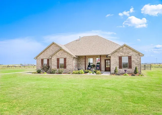 Photo 3 — 24376 E 1006 Road, Weatherford, OK 73096