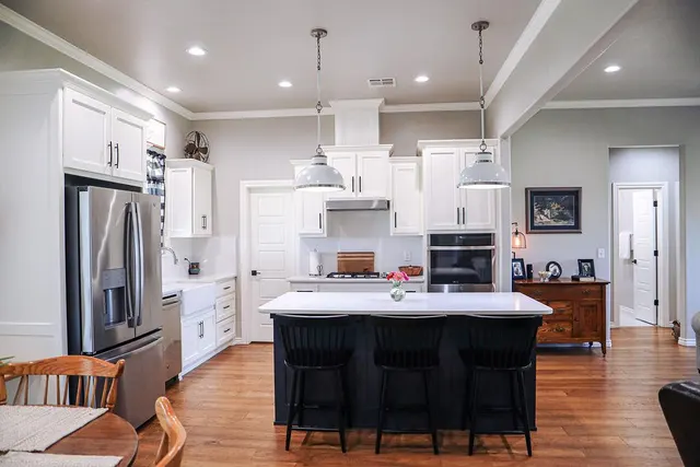Photo 8 — 24376 E 1006 Road, Weatherford, OK 73096