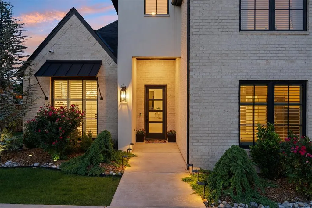 Photo 2 — 5008 Water Oak Way, Edmond, OK 73034