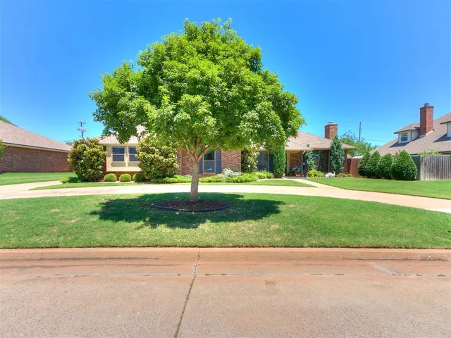 Photo 2 — 2609 SW 105th Street, Oklahoma City, OK 73170