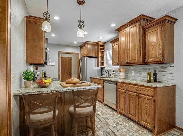 Photo 7 — 11124 Ashford Drive, Yukon, OK 73099
