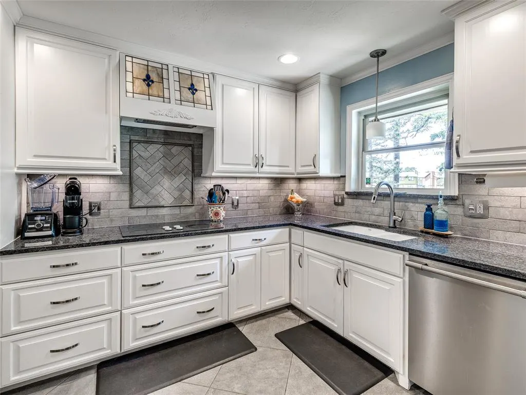 Photo 17 — 7611 Clayton Drive, Oklahoma City, OK 73132
