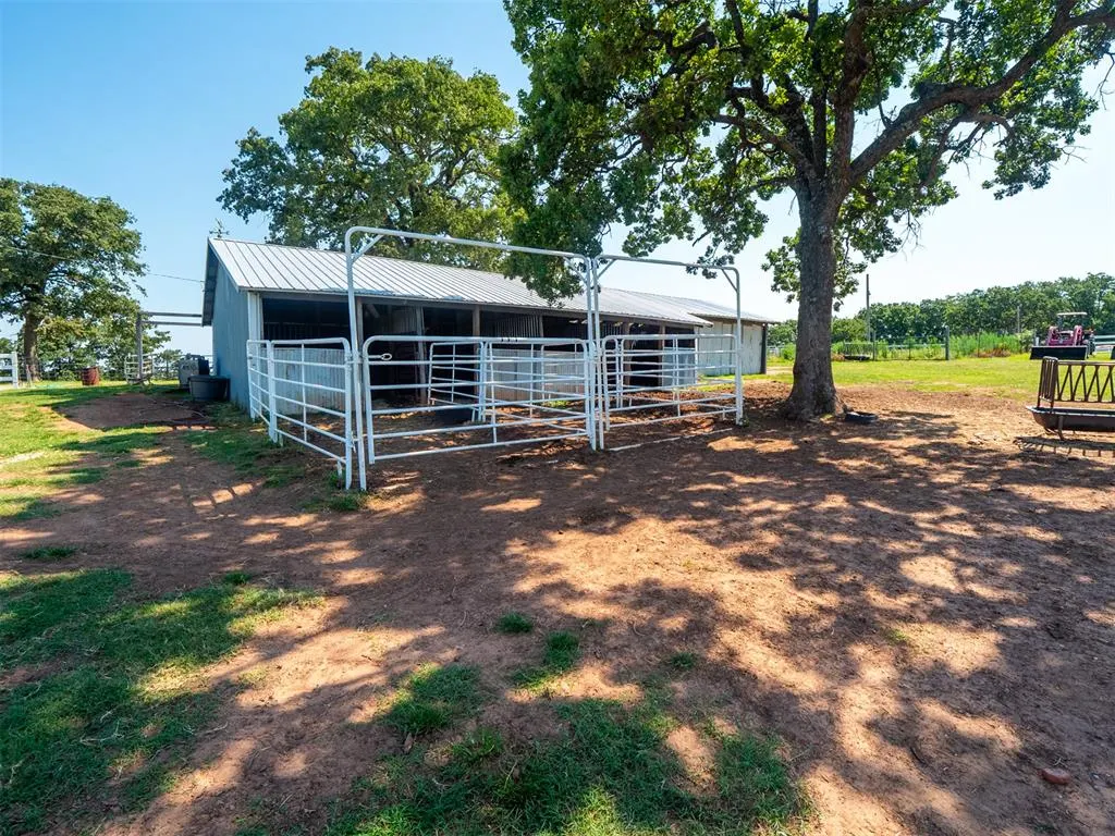 Photo 36 — 103052 S 3570 Road, Prague, OK 74864