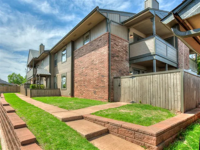 Photo 2 — 11403 Springhollow Road 201, Oklahoma City, OK 73120