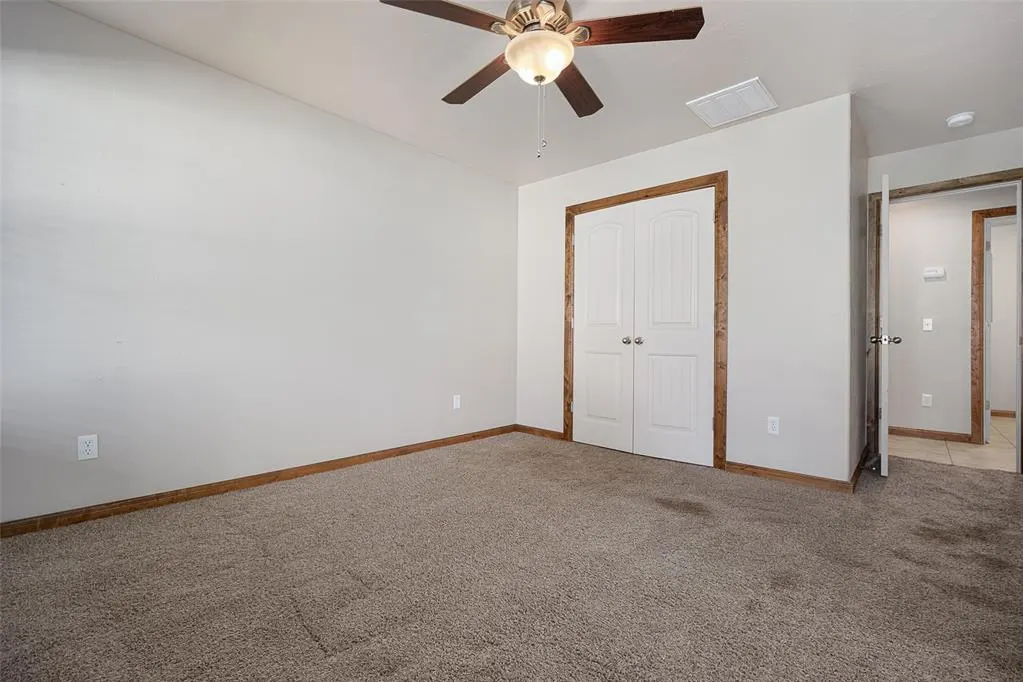 Photo 15 — 301 NE 5th Street, Blanchard, OK 73010