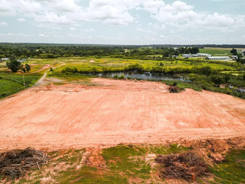 Photo 4 — 3001 S Interstate Drive, Norman, OK 73072