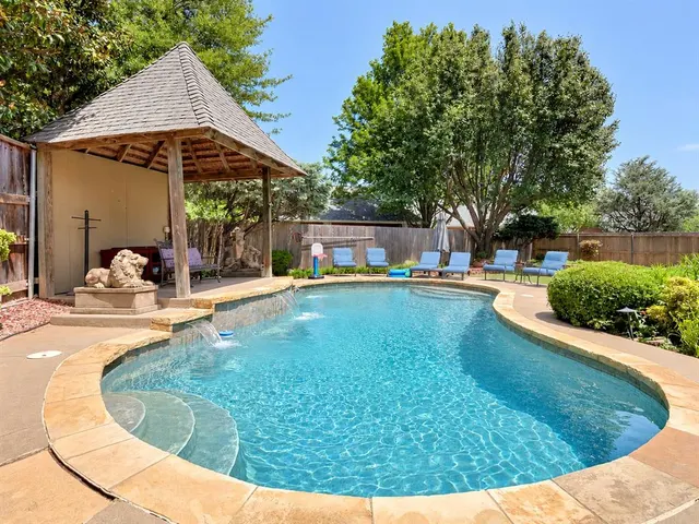 Photo 4 — 12504 Shire Lane, Oklahoma City, OK 73170