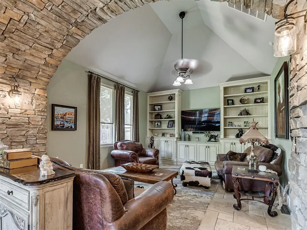 Photo 17 — 12504 Shire Lane, Oklahoma City, OK 73170